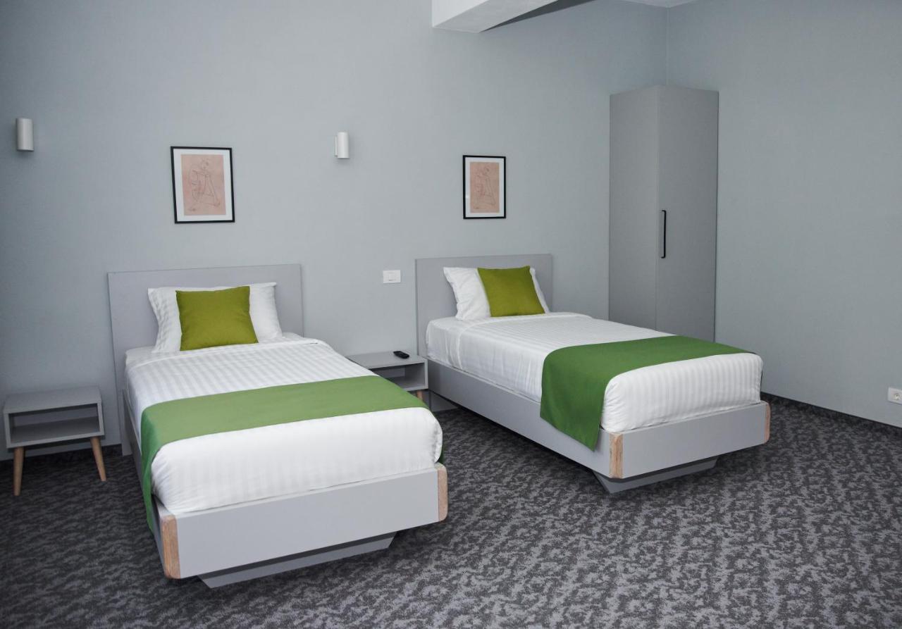 Astra Hotel Călimăneşti Extérieur photo