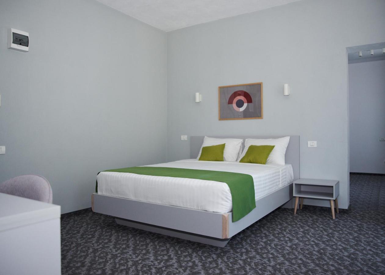 Astra Hotel Călimăneşti Extérieur photo